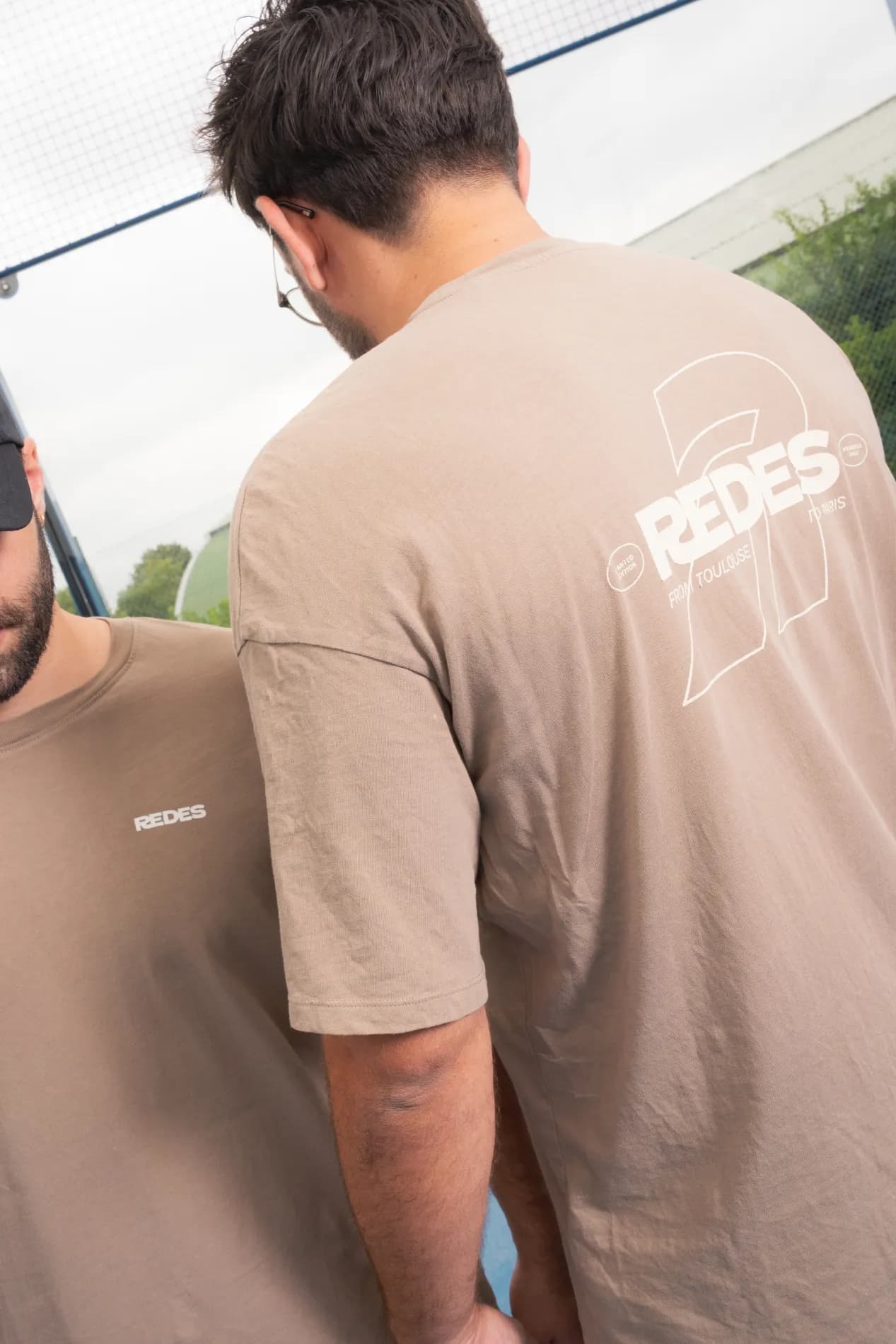 Membre REDES de dos, t-shirt du réseau